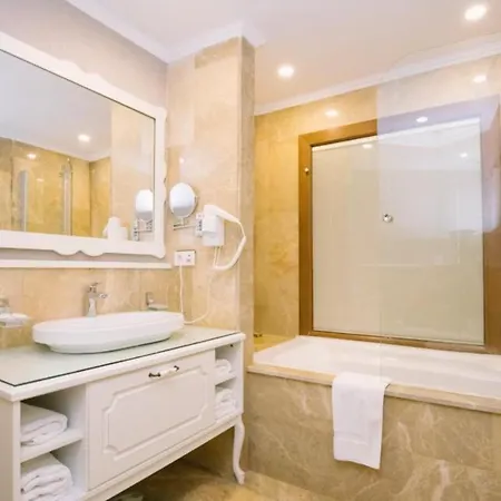 Burgaz Izer Hotel