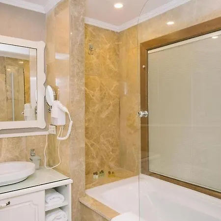 Hotel Burgaz Izer